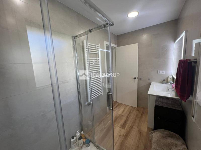 Foto 9fafd3a1-db76-40c5-8a5f-22160f61b826. Maison avec chauffage parking piscine dans Can Vallhonrat Rubí