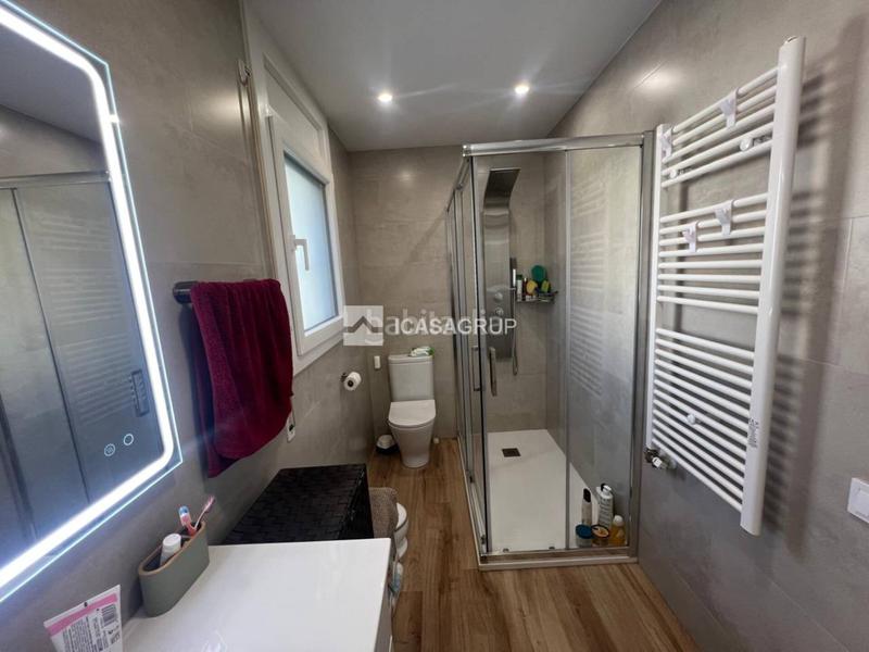 Foto c310b5e6-e7e9-4ede-8625-671dbdd8abe7. Maison avec chauffage parking piscine dans Can Vallhonrat Rubí