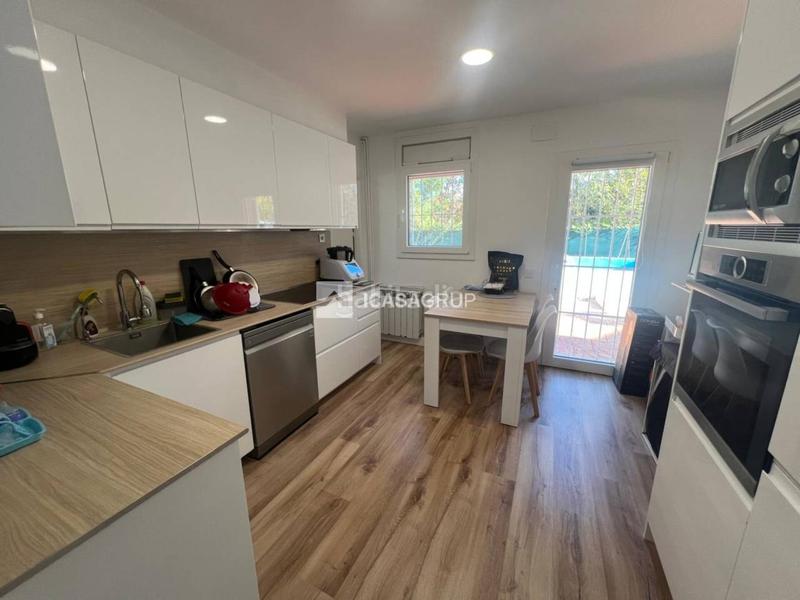 Foto d06fec01-70b4-437d-8ae1-7e2ff3d26738. Maison avec chauffage parking piscine dans Can Vallhonrat Rubí