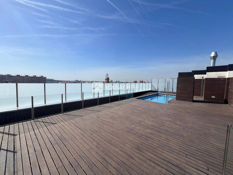 Foto 0721bc30-0026-437e-a985-7eaaeaffbad1. Pis amb calefacció aparcament piscina a Barri de les Corts Barcelona