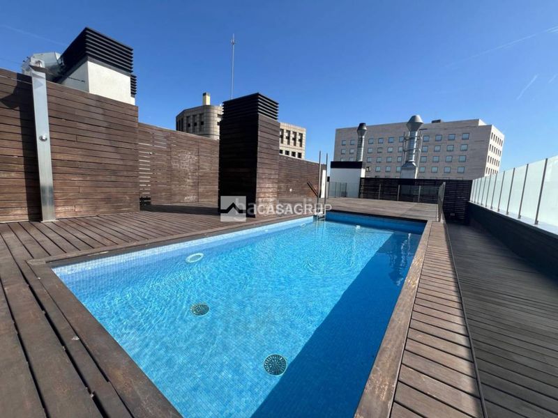 Foto f3c7d7d6-2af1-4c4f-9027-0641cc7d1d19. Pis amb calefacció aparcament piscina a Barri de les Corts Barcelona