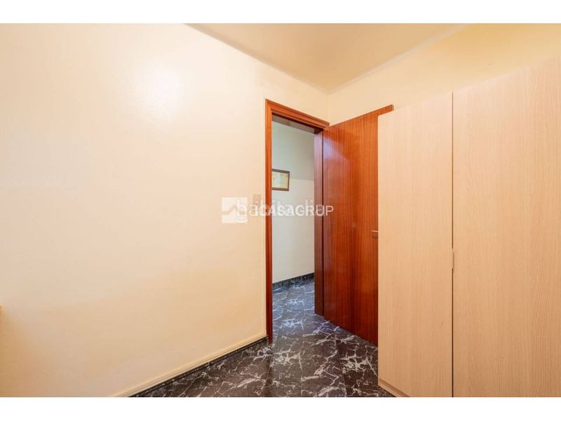 Foto b570528b-1ff7-4817-83ed-7d22d487bced. Pis a Centre Rubí