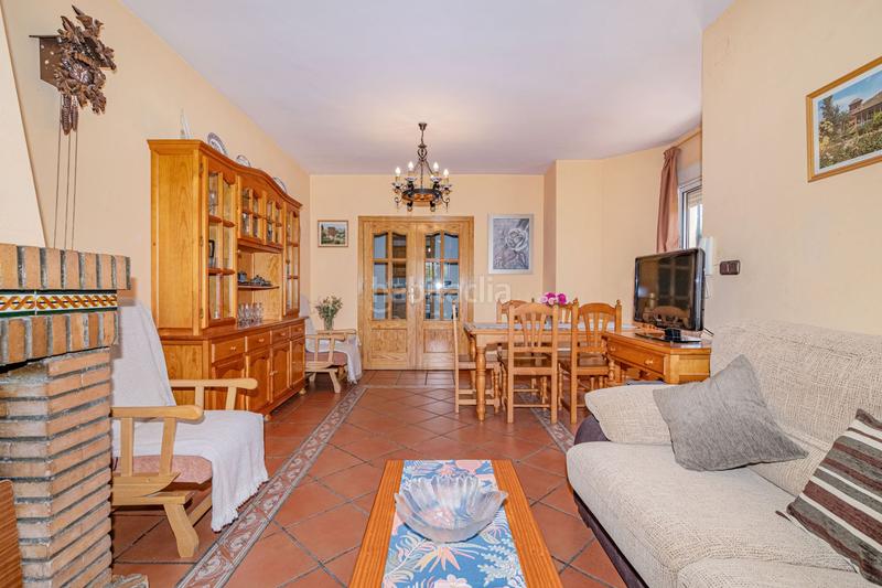 Foto 06145b14-608d-41e6-9bc1-3ec152fe8296. Chalet  en venta en urbanizaciones, 5 dormitorios. en Cúllar Vega