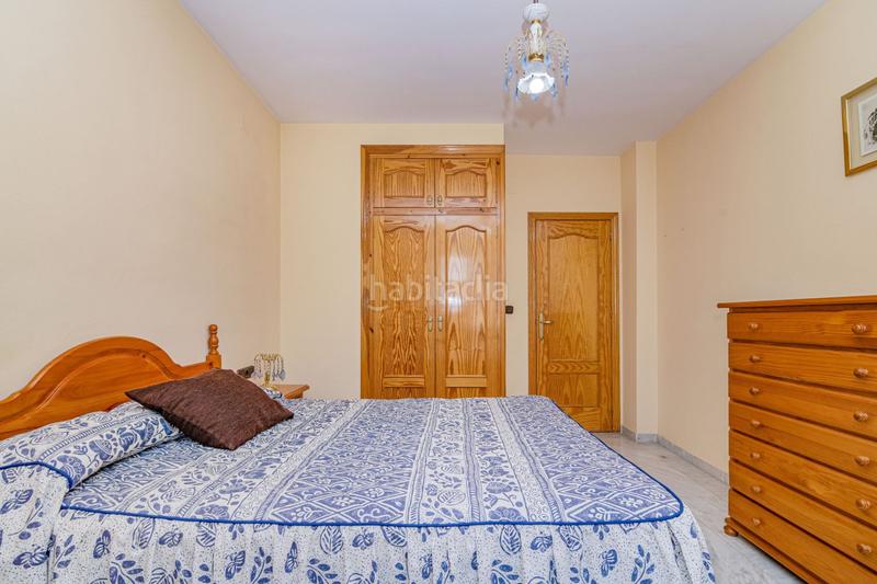 Foto 09b0914d-032d-4644-9b7d-30f4392d3b33. Chalet  en venta en urbanizaciones, 5 dormitorios. en Cúllar Vega