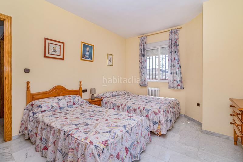 Foto 145626ee-390b-4eda-a0a2-5de7c0b60fe6. Chalet  en venta en urbanizaciones, 5 dormitorios. en Cúllar Vega