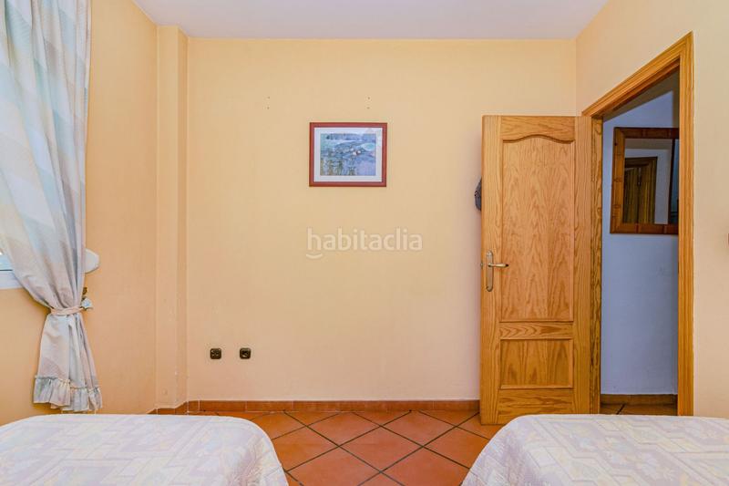 Foto 4684e786-3f6e-4a6f-afd0-2d637bae1e34. Chalet  en venta en urbanizaciones, 5 dormitorios. en Cúllar Vega