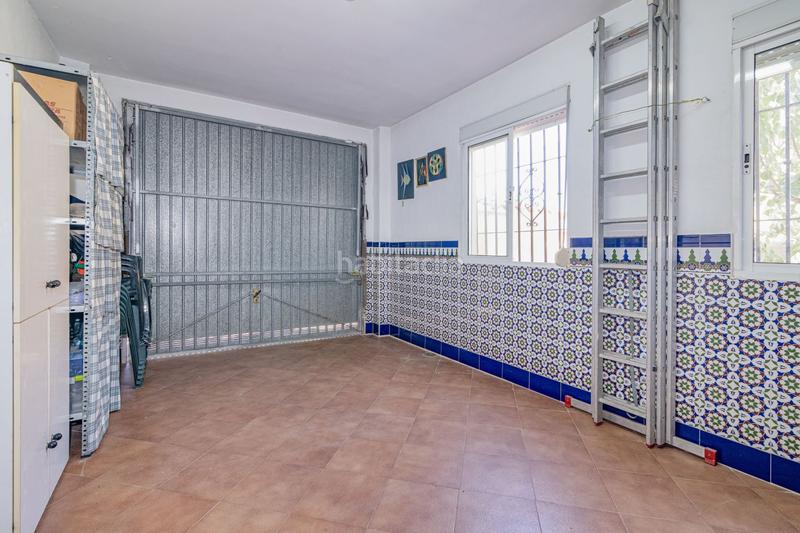 Foto 539337af-6115-4f2e-9cd8-6bd2f031cda2. Chalet  en venta en urbanizaciones, 5 dormitorios. en Cúllar Vega