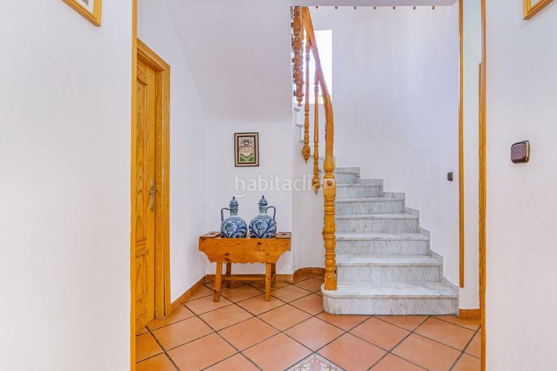 Foto 996765c1-8903-4c0e-911a-aaa13ec34c7e. Chalet  en venta en urbanizaciones, 5 dormitorios. en Cúllar Vega