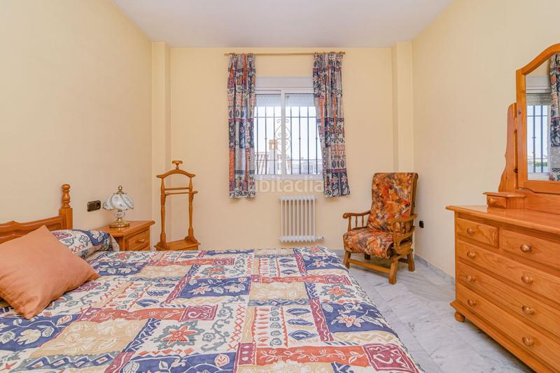 Foto a98448d0-ae68-4a1f-87e2-8860d2c46714. Chalet  en venta en urbanizaciones, 5 dormitorios. en Cúllar Vega