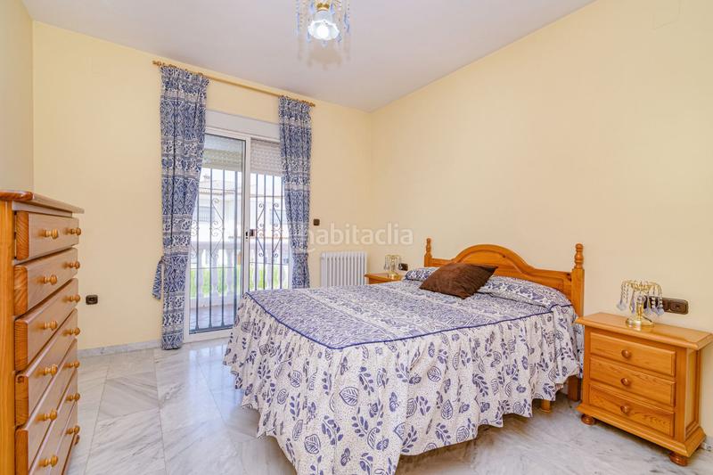 Foto cd883d6d-4811-4a96-a86e-a347c10f7a57. Chalet  en venta en urbanizaciones, 5 dormitorios. en Cúllar Vega