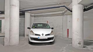 Parking coche en Camino de ronda 64. Parking en venta en camino de ronda