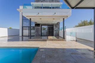 Xalet a Calle calle mercurio 33. Ponemos a la venta esta espectacular casa en la urbanización los