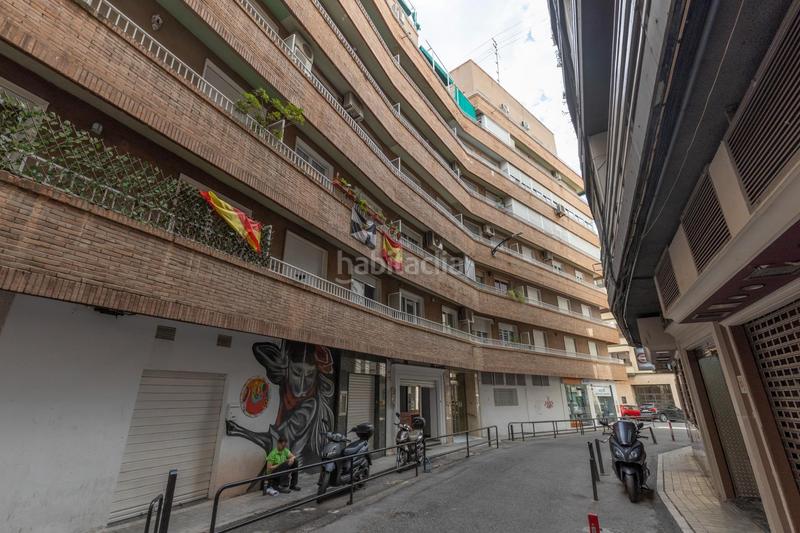 Foto 33a8145d-a250-4d8a-96a0-b06822270038. Piso en calle manuel de falla 7 piso en venta en calle manuel de falla, figares, en Granada