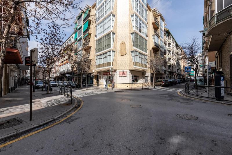 Foto 86f71d6b-6f94-4dc3-9146-c95bafb23ac0. Piso en calle manuel de falla 7 piso en venta en calle manuel de falla, figares, en Granada