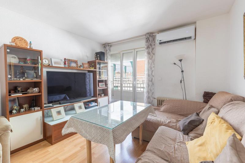Foto de3467f1-1865-4e48-8d0a-9d5856a91c6d. Piso en calle manuel de falla 7 piso en venta en calle manuel de falla, figares, en Granada