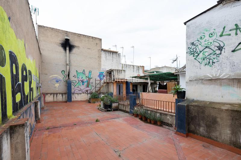 Foto d61aea99-65d7-47d0-bcce-8789df981224. Casa en calle de la cruz 8 oportunidad unica en el barrio de San Ildefonso en Granada