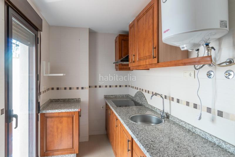 Foto ad662418-1f8e-454d-bbe6-62effcb29e4d. Pis a calle calle rio darro 4 a La Zubia Ciudad Zubia (La)