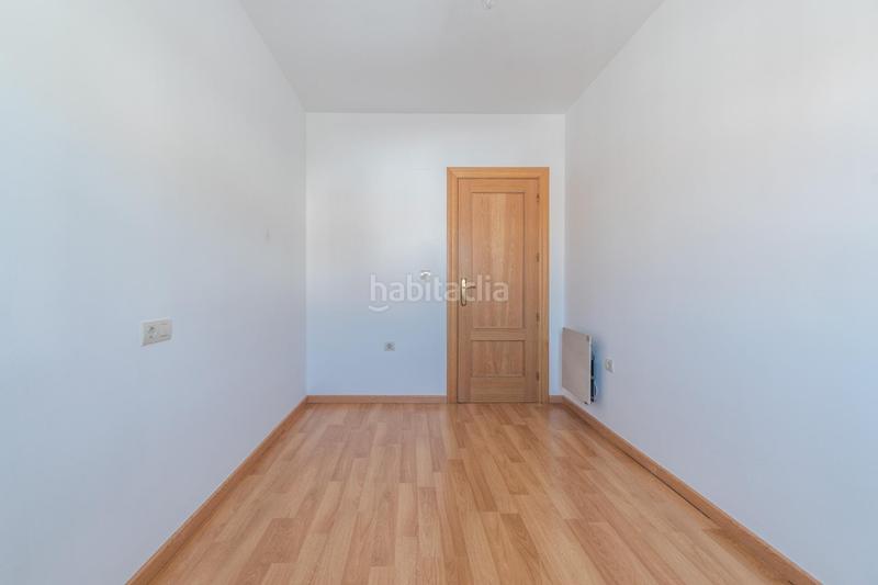 Foto b0aba59b-eba2-4e63-a2a6-d107b63ceeb4. Pis a calle calle rio darro 4 a La Zubia Ciudad Zubia (La)
