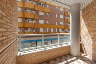 Appartement à Calle calle del ciego de arjona, 3 5. Fantástico piso en granada, zona avda. constitución