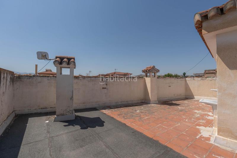 Foto 280ef841-8d25-4b33-a137-eb9df6a48c0e. Piso en calle del rosario en venta piso en el centro haciendo esquina en Cúllar Vega