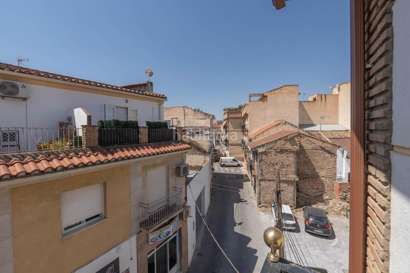 Foto 3639a275-b356-4b10-aa9b-f0aa367251c5. Piso en calle del rosario en venta piso en el centro haciendo esquina en Cúllar Vega