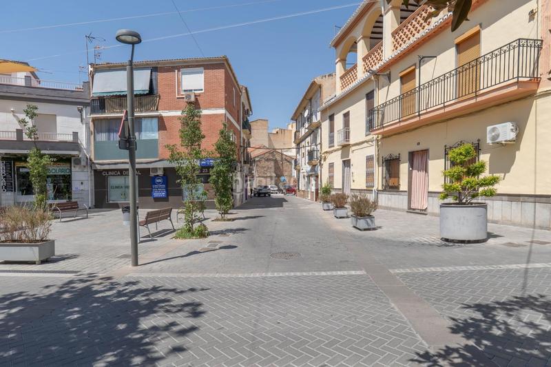 Foto 38374e3e-3947-440e-8b54-2224cc51fe89. Piso en calle del rosario en venta piso en el centro haciendo esquina en Cúllar Vega