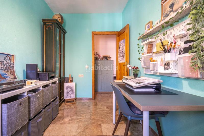 Foto 70e6d7c7-25a0-43c5-a920-b20386c80b73. Piso en calle del rosario en venta piso en el centro haciendo esquina en Cúllar Vega