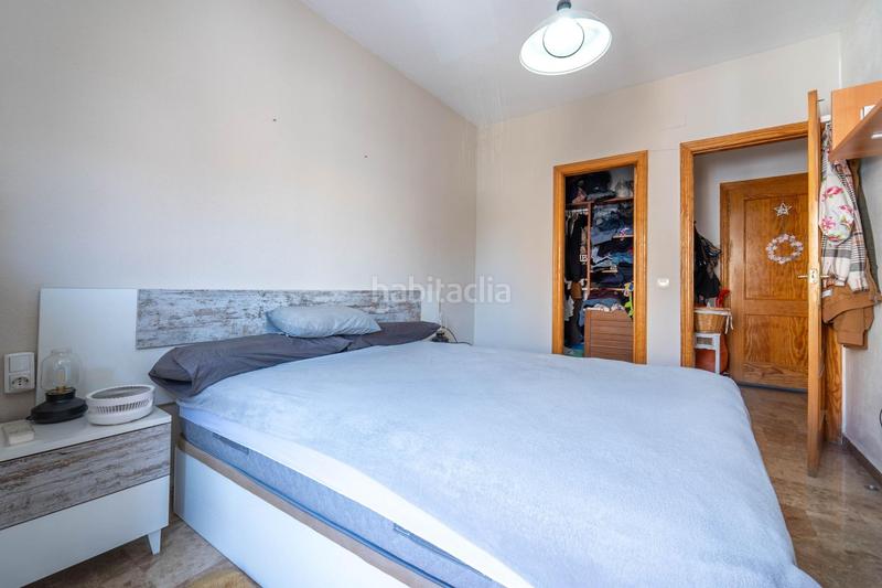 Foto c288a07a-cade-46d4-a85b-3e3801d0760b. Piso en calle del rosario en venta piso en el centro haciendo esquina en Cúllar Vega