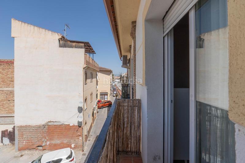 Foto e96dfe7c-d72f-4514-be28-4a1f4e155837. Piso en calle del rosario en venta piso en el centro haciendo esquina en Cúllar Vega