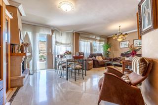 Maison en Zoraya 12. Vivienda en urbanizacin nazares el serrallo