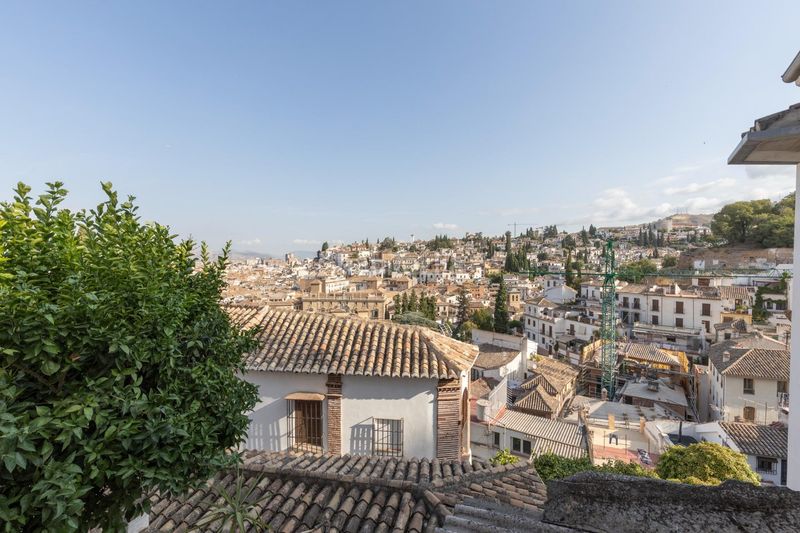 Foto ba52a9a2-160d-4607-8dc6-fb8ed37e63b1. Casa a calle calle cruz de piedra del realejo a San Matías - Realejo Granada