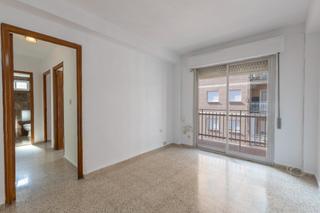 Appartement  Calle de bruselas. Piso en vergeles listo para vivir!!
