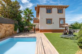 Chalet  Calle iroko 22. Exclusivo chalet independiente en venta en otura
