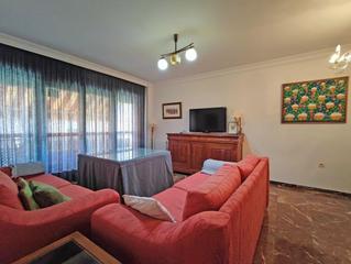 Rent Flat in Castañal 10. Piso de tres dormitorios con plaza de garaje en bola de oro