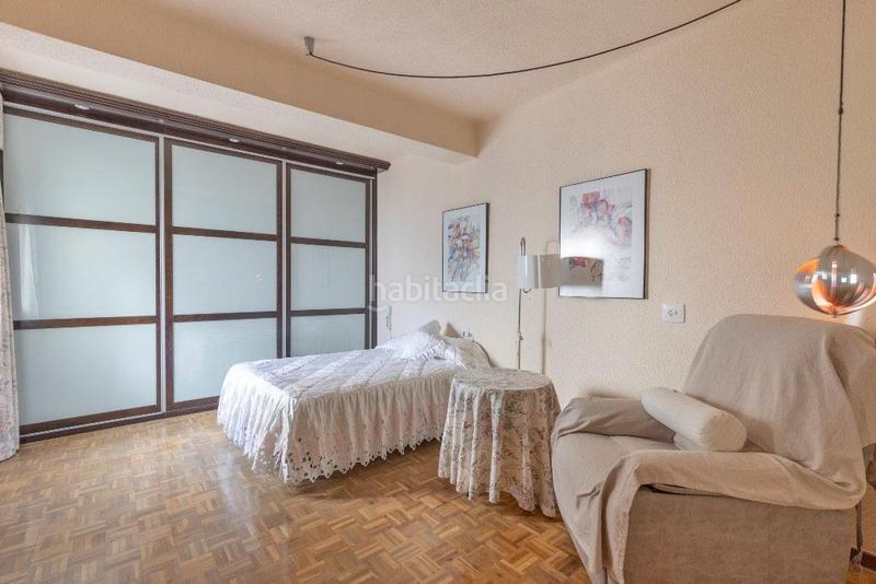 Foto e967d243-2152-490a-927c-83141795725e. Àtic a calle águila 26 a Centro - Sagrario Granada