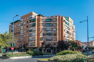 Appartement  Calle don bosco 4. Piso en avenida don bosco, junto a las fuentes