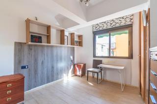 Pis a Calle don bosco 32. Piso en avenida don bosco, junto a las fuentes