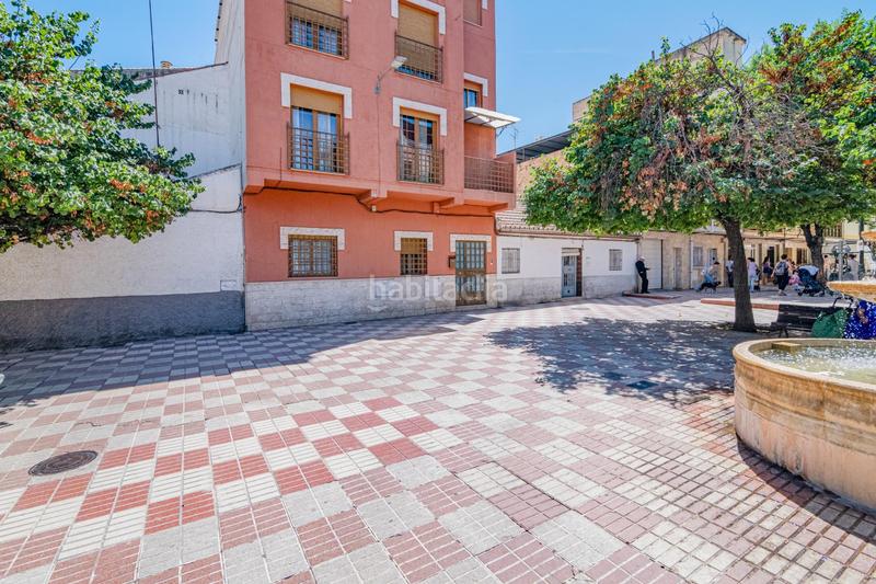 Foto bc89797b-96f0-42d6-a23f-cf79a2196347. Casa adossada a plaza de federico mayo 3 a Barrio de Zaidín Granada