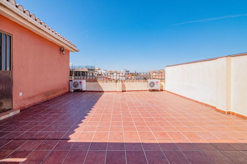 Foto d296d950-6654-4e2e-b492-1ed2ef0e942b. Casa adossada a plaza de federico mayo 3 a Barrio de Zaidín Granada