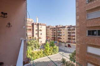 Pis  Avenida de barcelona 24. Piso en esquina en avenida de barcelona  zaidín