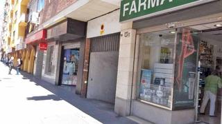 Lloguer Aparcament cotxe a Camino de ronda 64. Plaza de garaje para coche pequeño y moto
