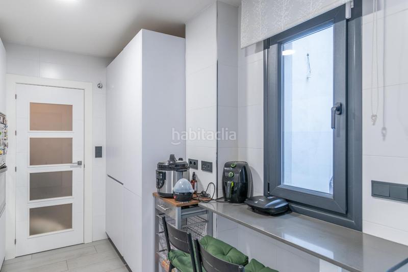 Foto 5caa1eff-37ee-4f38-b2f7-5932c56600dc. Pis a calle darwin 20 a San Miguel Armilla