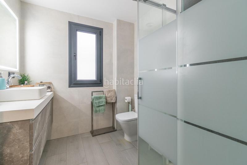 Foto eb7a46d1-6f3e-491c-9f15-de9ee265165c. Pis a calle darwin 20 a San Miguel Armilla