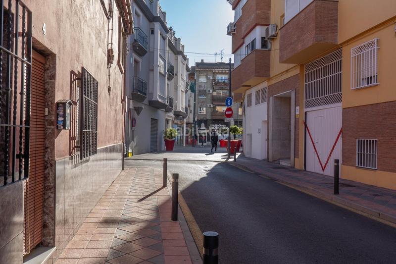 Foto 551cd995-9ebb-4016-b8a7-5c66cb4bfef5. Erdgeschoss in calle ganivet 7 in Poniente Armilla