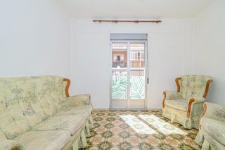 Pis a Calle calle tórtola 28. Oportunidad piso para reformar en el centro del barrio de pajari