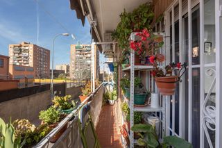 Pis en Calle francisco de paula vallad 5. Venta de piso en cartuja de 3 dormitorios semireformado y totalm
