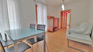 Lloguer Pis a Calle parra alta de cartuja 1. Piso de dos dormitorios en calle ancha de capuchinos junto al tr
