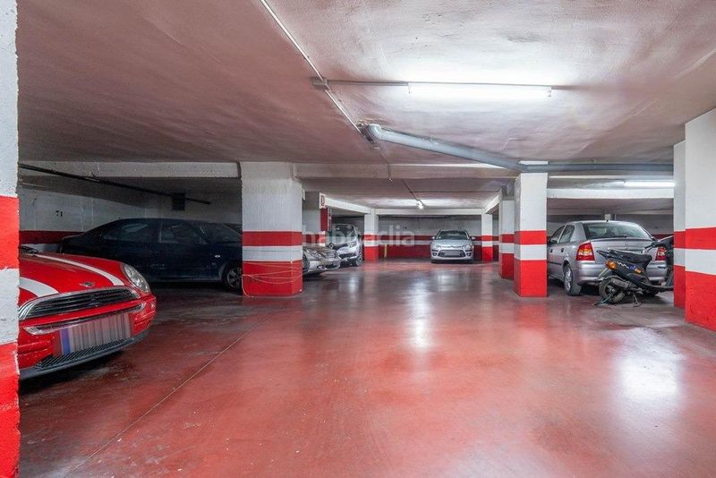 Foto 4d666804-ee03-4895-906b-e37fc328b821. Autoparkplatz in calle calle pedro antonio de alarcón 65 in Granada