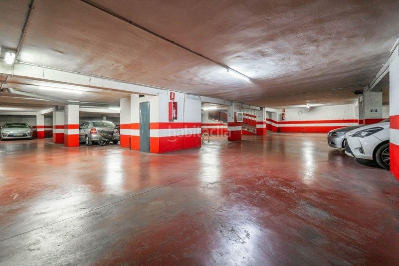 Foto ff9029eb-331f-4cd3-a09b-197926efa1a3. Autoparkplatz in calle calle pedro antonio de alarcón 65 in Granada