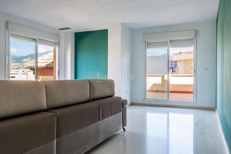 Foto a6560bc9-f5c3-4324-b19b-8345ce0052f4. Àtic amb aparcament a Ogíjares